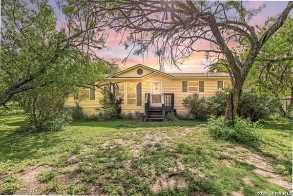 510 County Road 3820, San Antonio, TX 78253