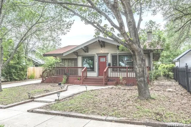 1136 W Russell, San Antonio, TX 78201 - #1