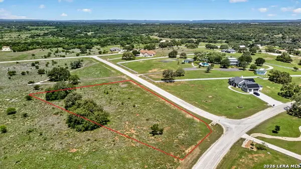 NA Lucky Ridge, Bandera, TX 78003