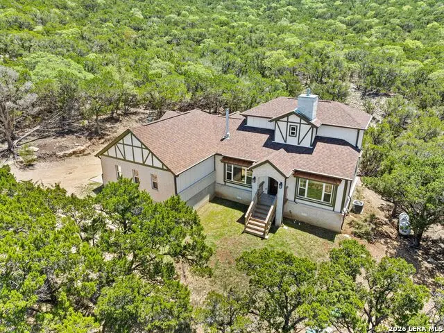 223 Canyon View Dr, Pipe Creek, TX 78063 - #2