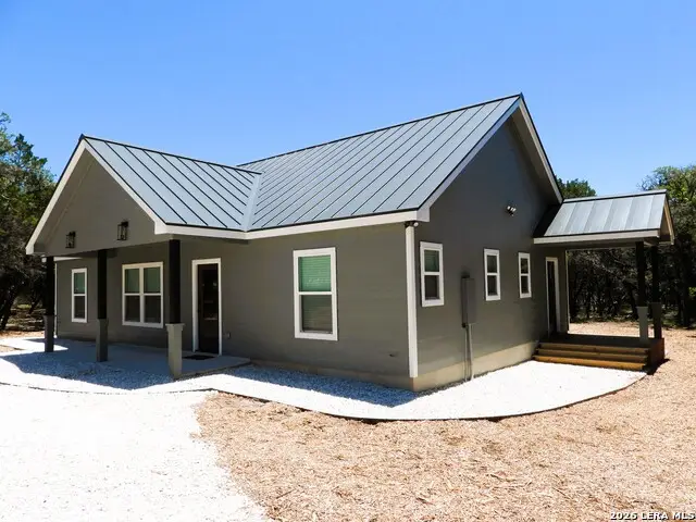 1059 Lakeside Dr, Lakehills, TX 78063 - #2