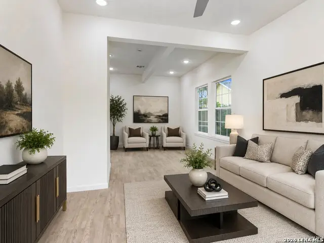 630 Iowa St, San Antonio, TX 78203 - #2