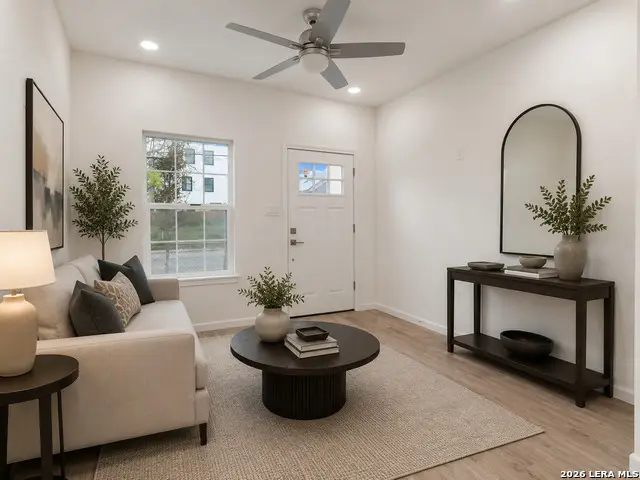 634 Iowa St, San Antonio, TX 78203 - #3