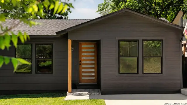 337 W Merriweather St, New Braunfels, TX 78130 - #2
