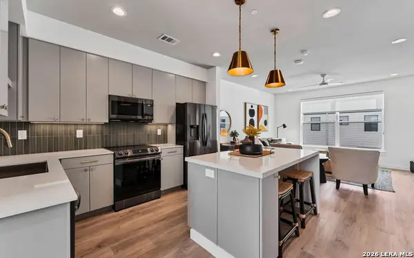 1208 N Academy #UNIT 3205, New Braunfels, TX 78130