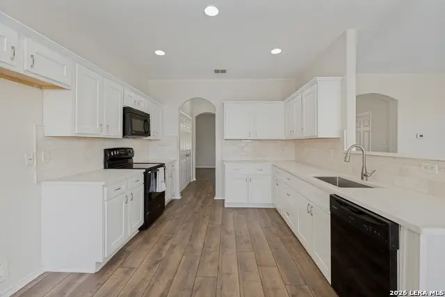3747 Columbia, Schertz, TX 78108 - #3