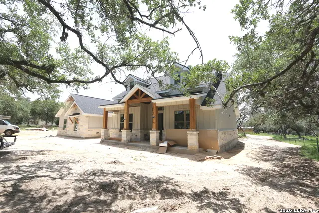 1118 Humming Bird Ln, Adkins, TX 78101 - #1