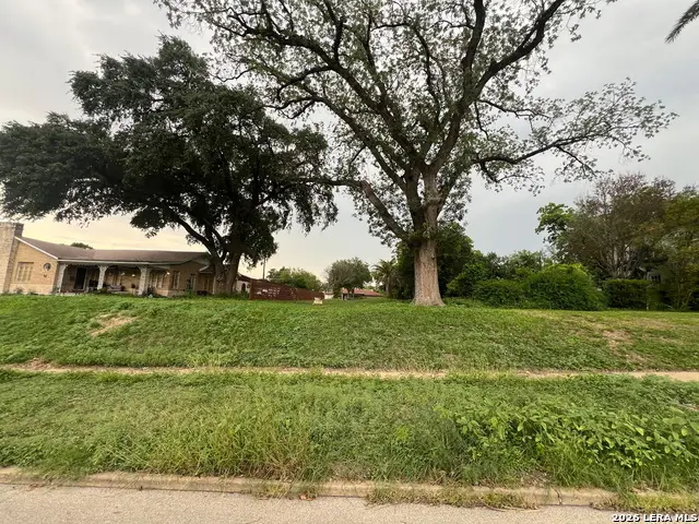 2219 W Gramercy, San Antonio, TX 78201 - #1