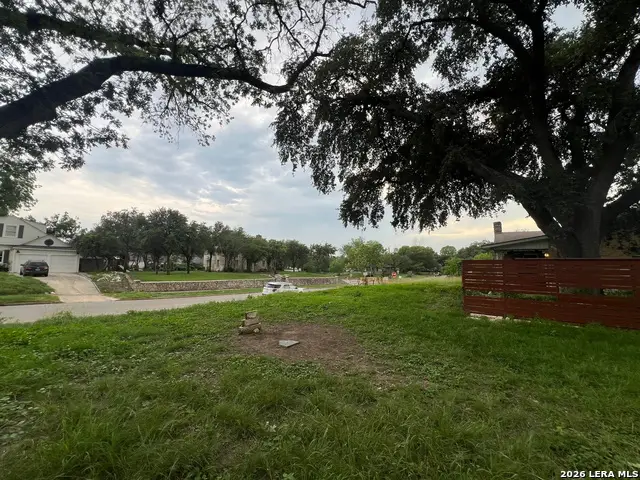 2219 W Gramercy, San Antonio, TX 78201 - #2
