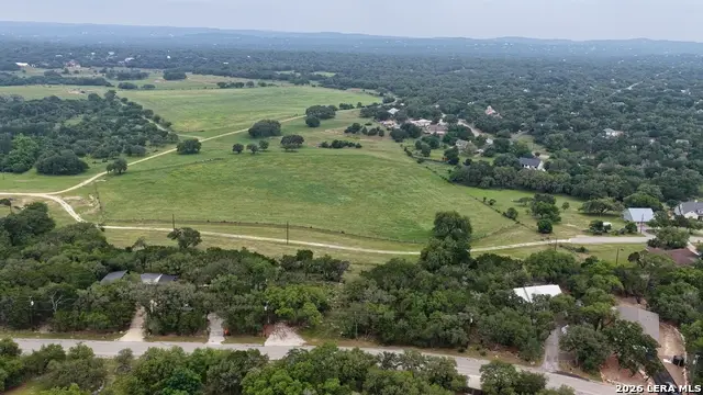 682 Winding River Ln, Spring Branch, TX 78070 - #2