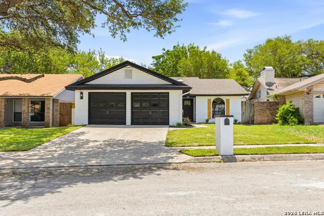 110 Crystal Cyn, Universal City, TX 78148 - #1