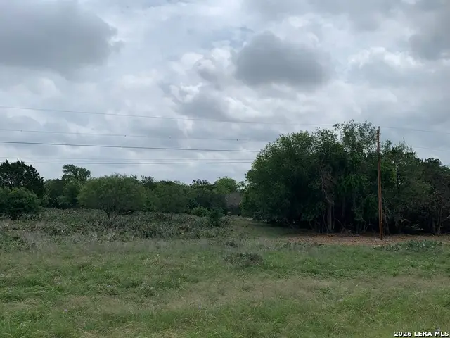 12 Stone Crst, Bandera, TX 78003 - #1