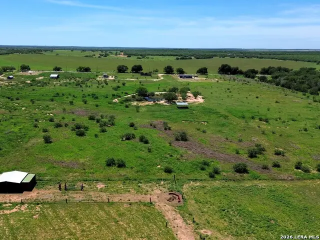 6061 County Road 2000, Pearsall, TX 78061 - #2