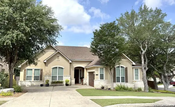 100 Rattlesnake Blf, Boerne, TX 78006