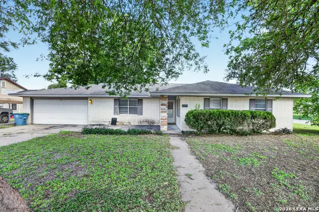 1011 E Hefferman, Beeville, TX 78102 - #1