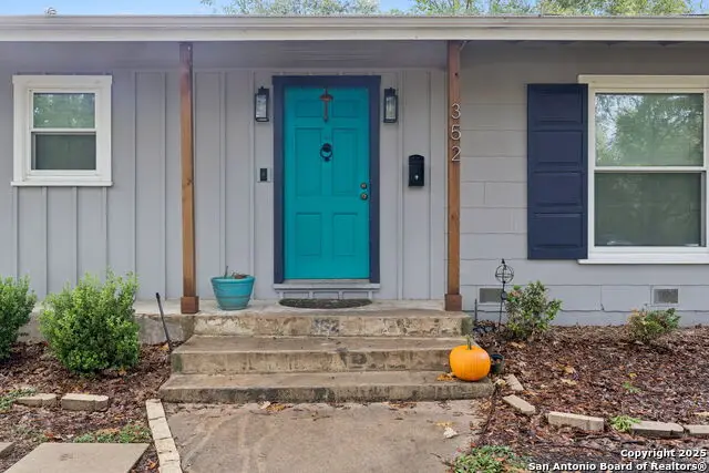 352 Larchmont Dr, San Antonio, TX 78209 - #1