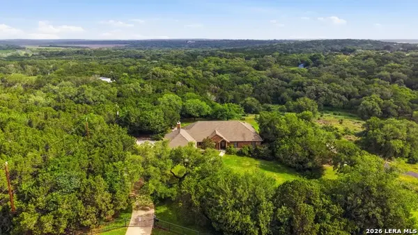 10445 Montanio Dr, New Braunfels, TX 78132