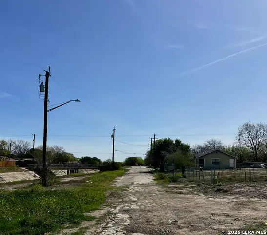 526 Barberry, San Antonio, TX 78221 - #3