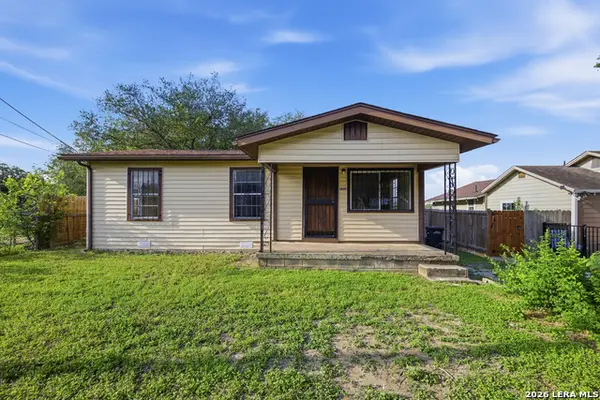 1820 E Highland, San Antonio, TX 78210