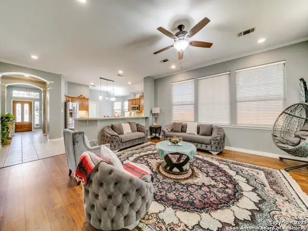 5918 Hart Fld, San Antonio, TX 78249
