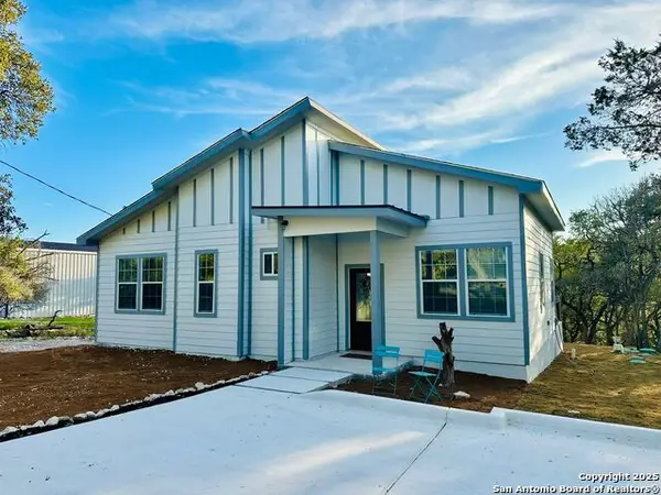 1064 Overbrook Ln, Spring Branch, TX 78070