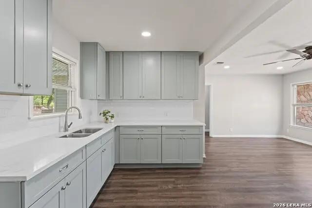 623 Weizmann St, San Antonio, TX 78213 - #2