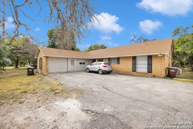 6014 Evers Rd, Leon Valley, TX 78238 - #1