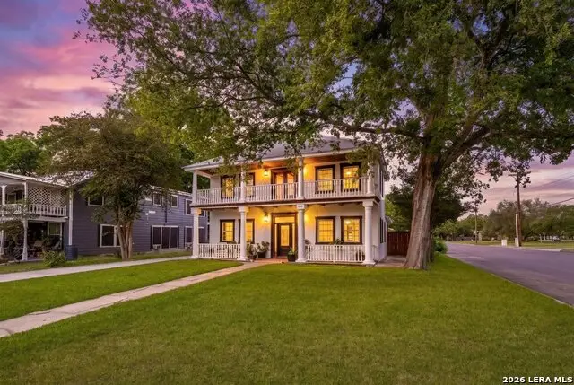 695 Comal Ave, New Braunfels, TX 78130 - #2