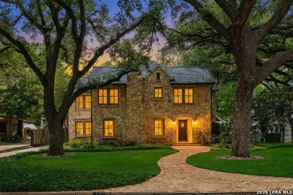 131 Park Hill Dr, San Antonio, TX 78212