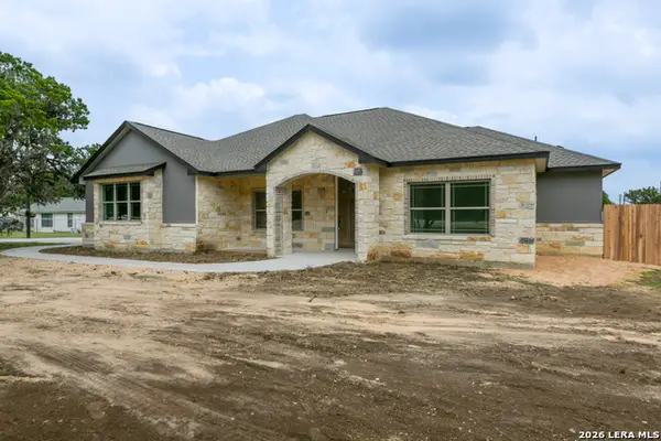 490 North Star Dr, Bandera, TX 78003