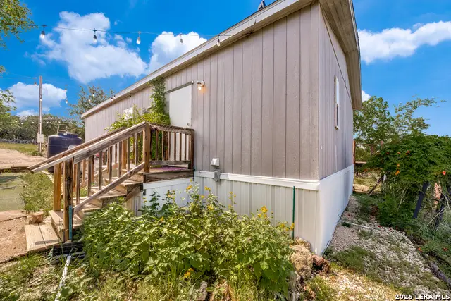 324 29th St E, Lakehills, TX 78063 - #3