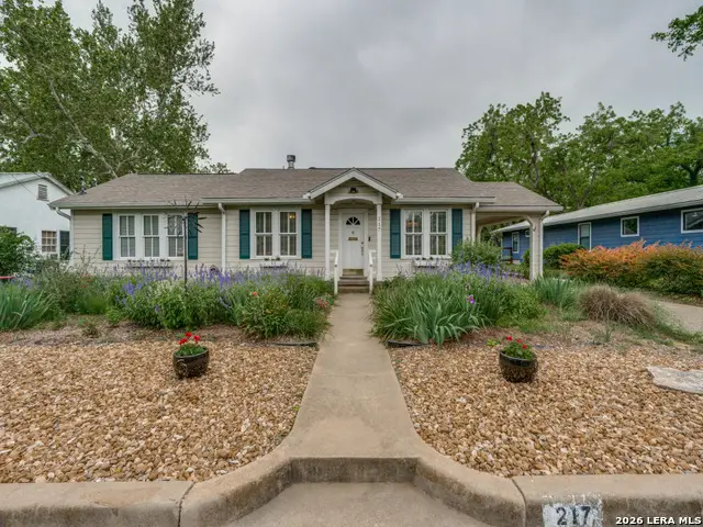 217 W Morse St., Fredericksburg, TX 78624 - #1