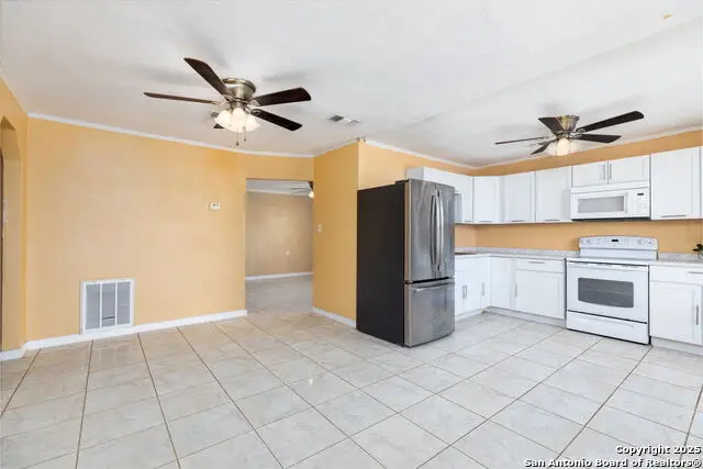 13934 N Interstate 35, Moore, TX 78057 - #3