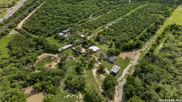 155 County Road 6712, Natalia, TX 78059