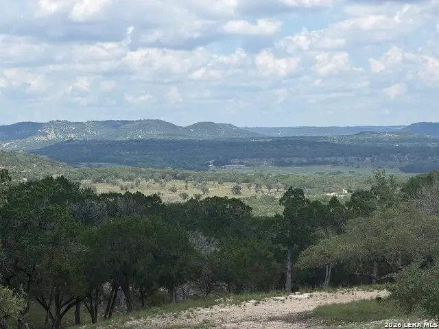 190 N Polly Peak, Bandera, TX 78003 - #3