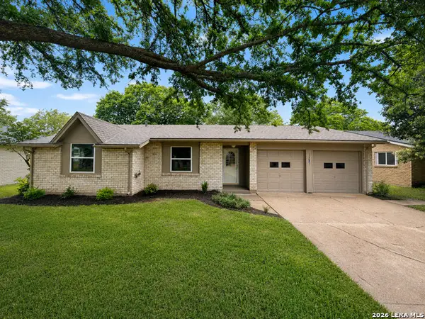 1221 Greenway Drive, Mesquite, TX 75149