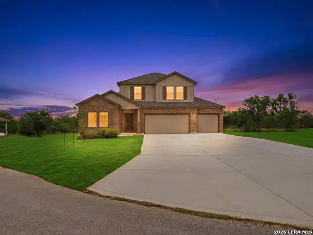 132 Reno Trl, Floresville, TX 78114 - #1