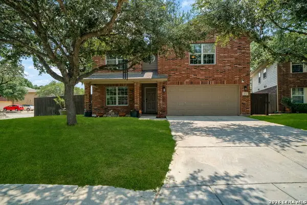 8914 Oakwood Ct, San Antonio, TX 78240