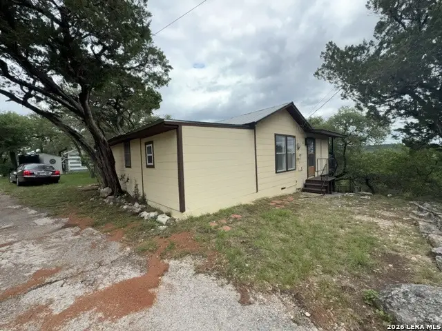 184 Paradise Ln, Lakehills, TX 78063 - #2