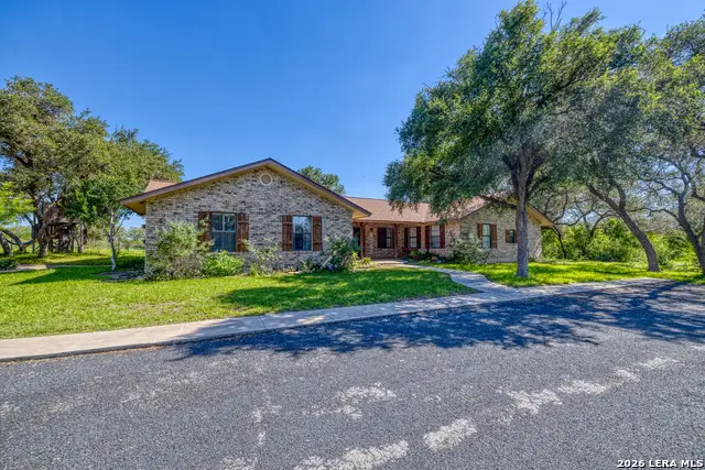 335 Sunset Ridge, Uvalde, TX 78801 - #1