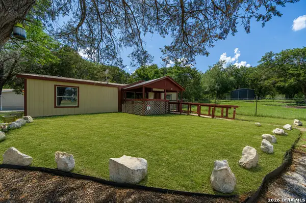 756 Northeast Dr, Bandera, TX 78003