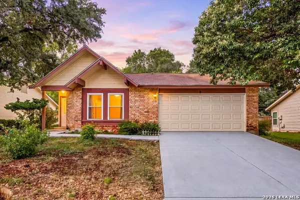 9446 Valley Rdg, San Antonio, TX 78250