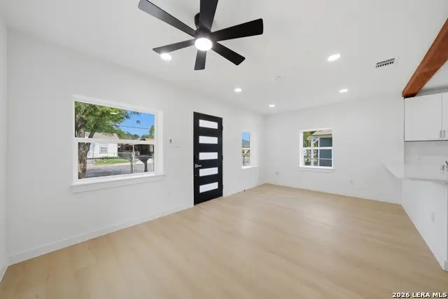 1604 Calle Valencia, San Antonio, TX 78237 - #3