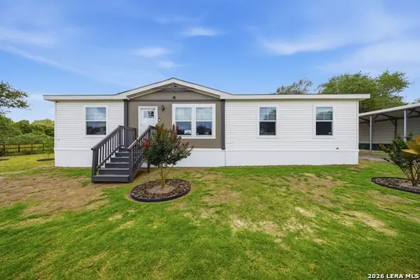 22718 Gold Gap St, Elmendorf, TX 78112