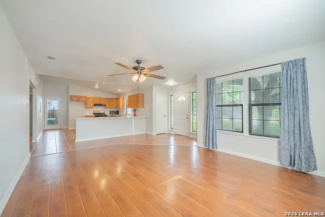 226 Edge Ave, San Antonio, TX 78223 - #2