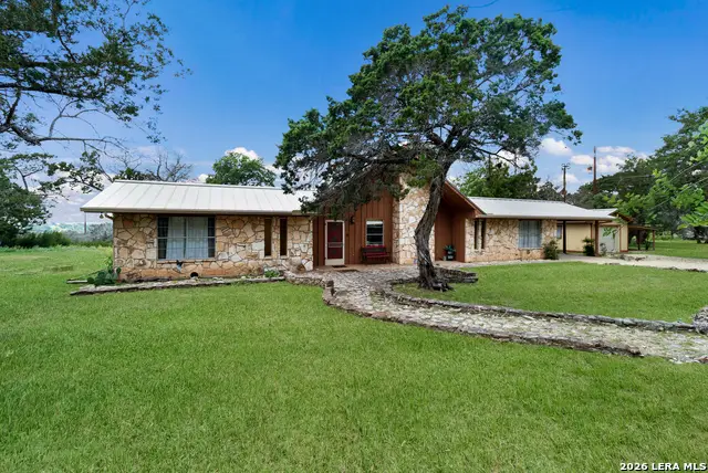 142 Hi Line Dr W, Ingram, TX 78025 - #3