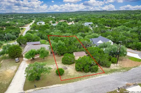 125 Garrett Way, Canyon Lake, TX 78133