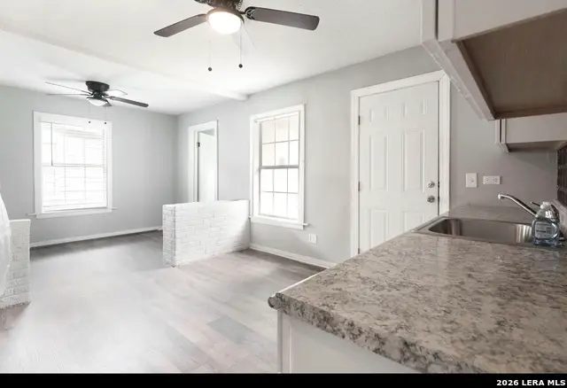 116 Ricardo St, San Antonio, TX 78237 - #3