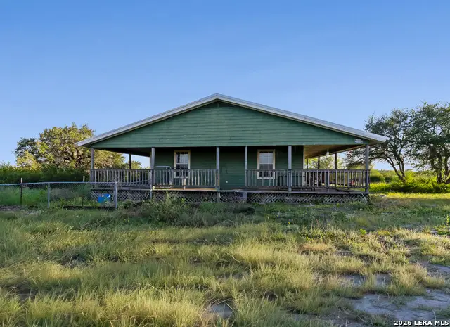 6611 Tigre Rd., Beeville, TX 78102 - #2