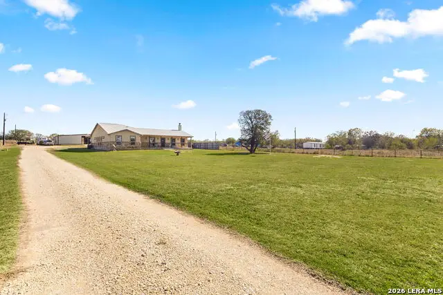 381 Schneider Rd, Seguin, TX 78155 - #3